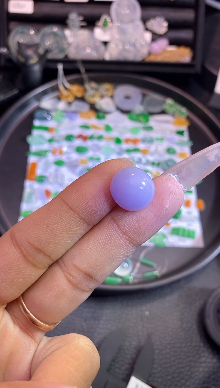 翡翠未镶嵌挂件蛋