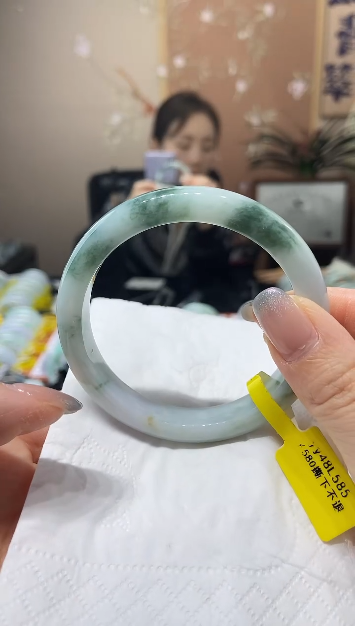 【闪购商品】翡翠未镶嵌手镯58.5圈口