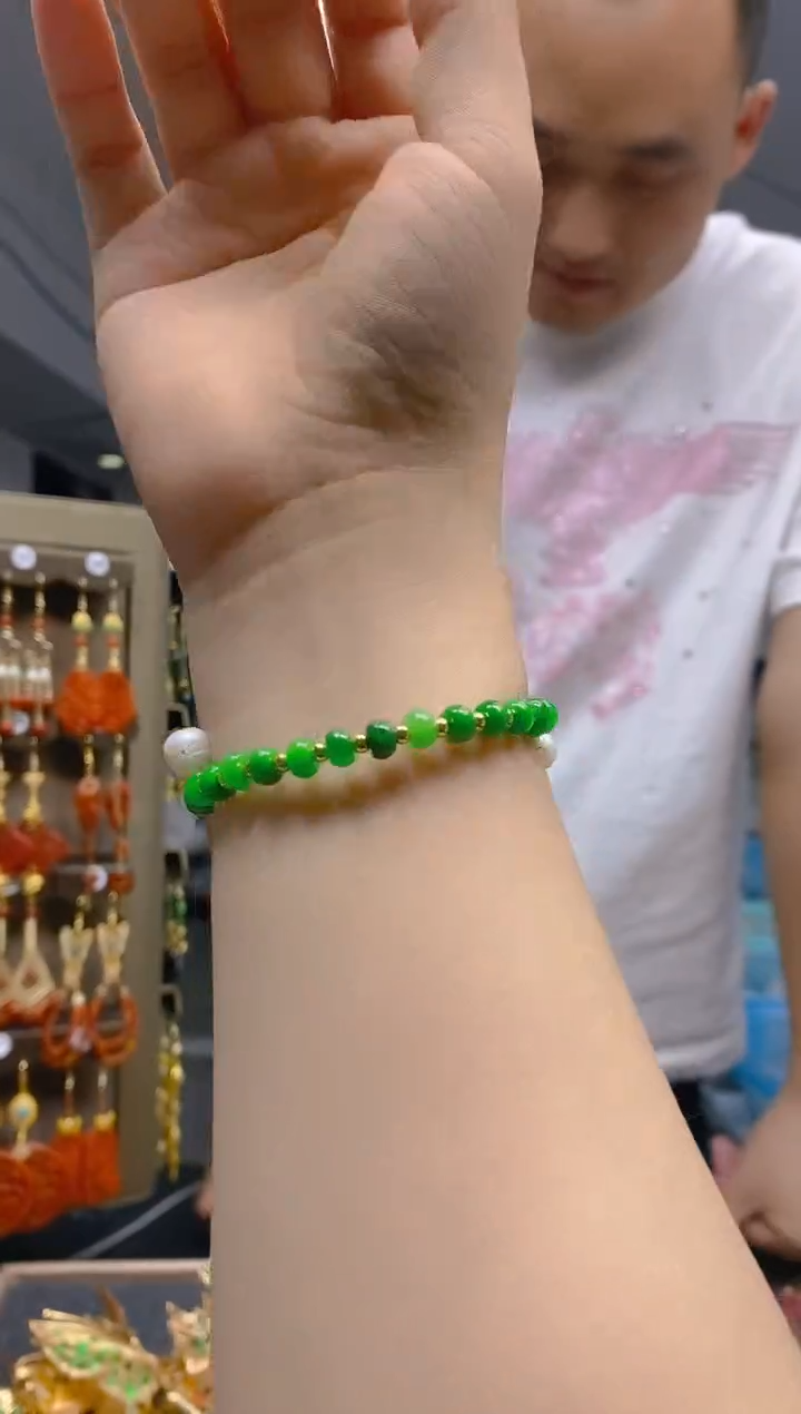 【闪购商品】翡翠耳饰合金227翡翠手镯