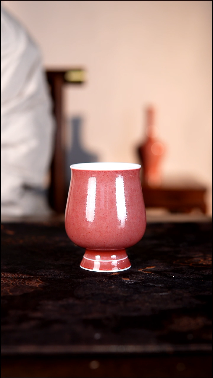 瓶白泥豇豆红陶瓷