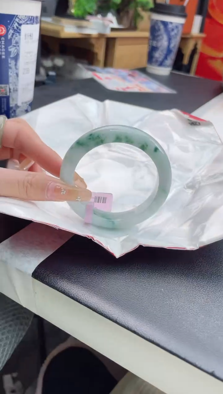 【闪购商品】翡翠手镯未镶嵌1翡翠手镯