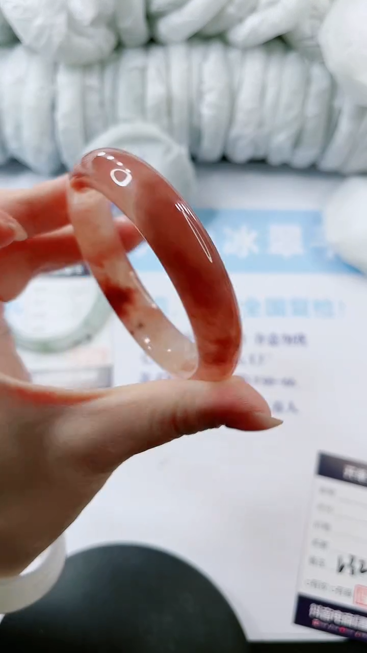 【闪购商品】石英质玉手镯未镶嵌多样性发货V324