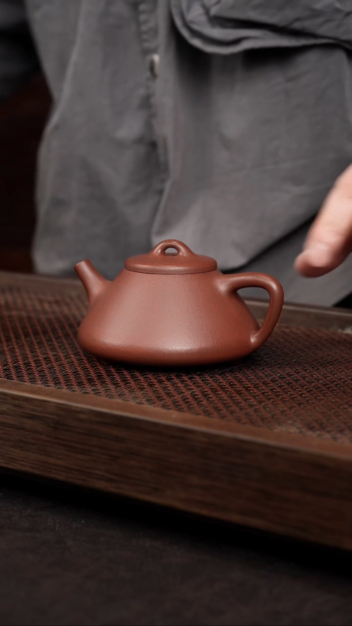 【闪购商品】紫砂茶壶底槽清子冶{大}