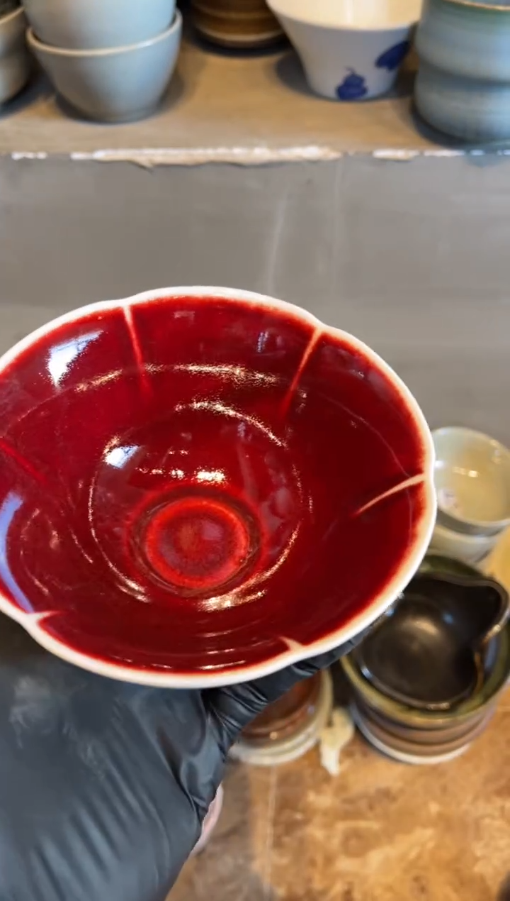 【闪购商品】瓷片476 微瑕红花瓣米饭碗1个