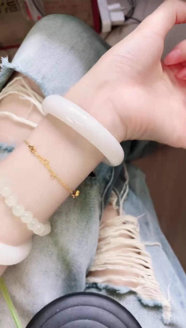 和田玉手镯未镶嵌D53-58