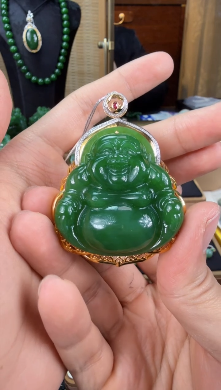 【闪购商品】和田玉（碧玉）吊坠(赠链)18K金镶嵌 