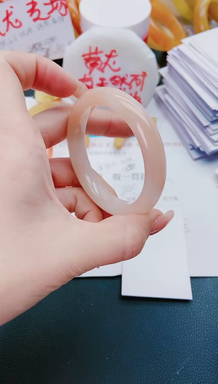 【闪购商品】石英质玉手镯未镶嵌K142-52-53