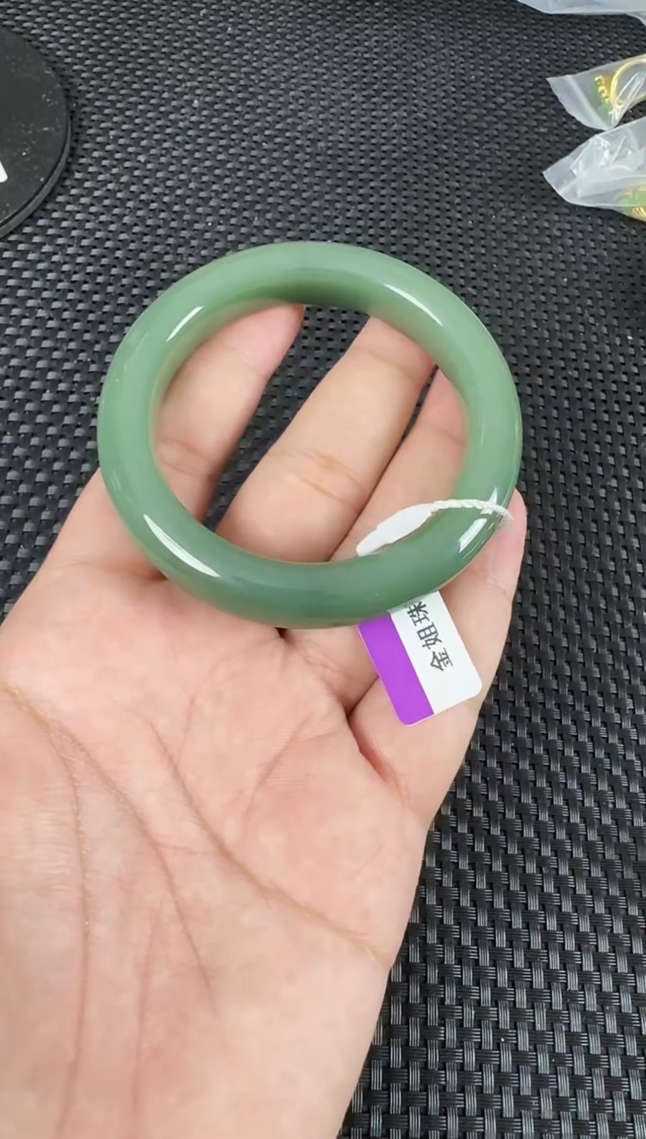 【闪购商品】和田玉（碧玉）手镯未镶嵌约57MM