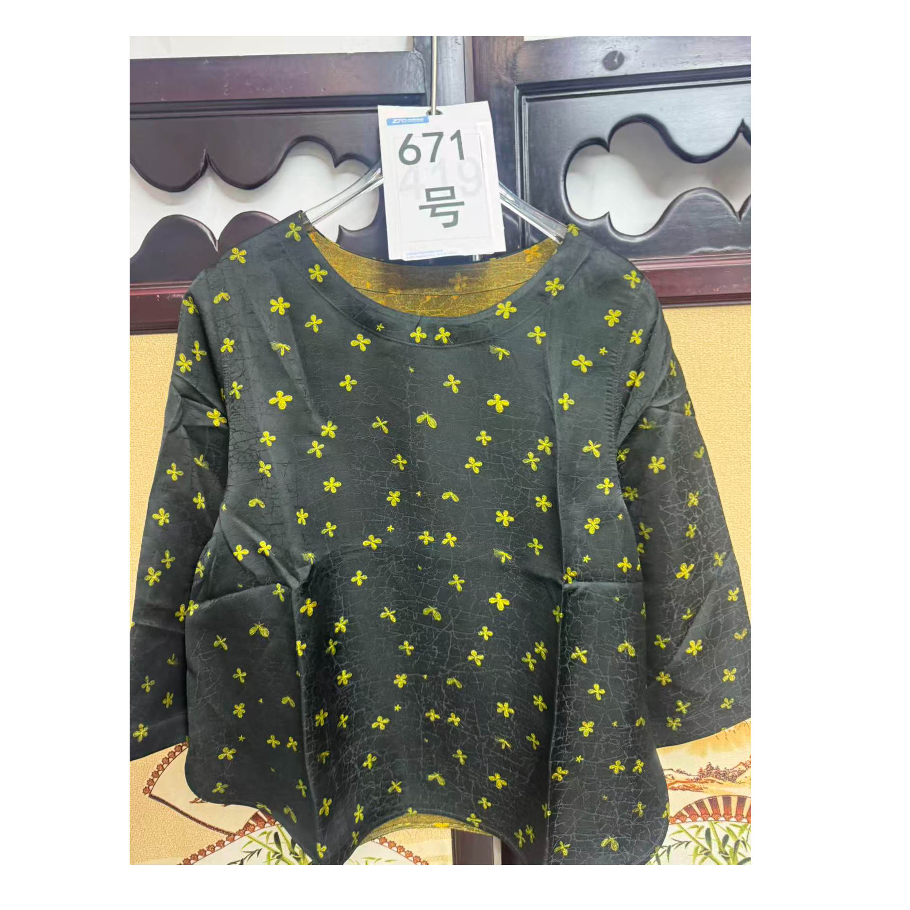 【671-685】双面穿新中式国风冰裂纹提花圆领七分袖不规则上衣女