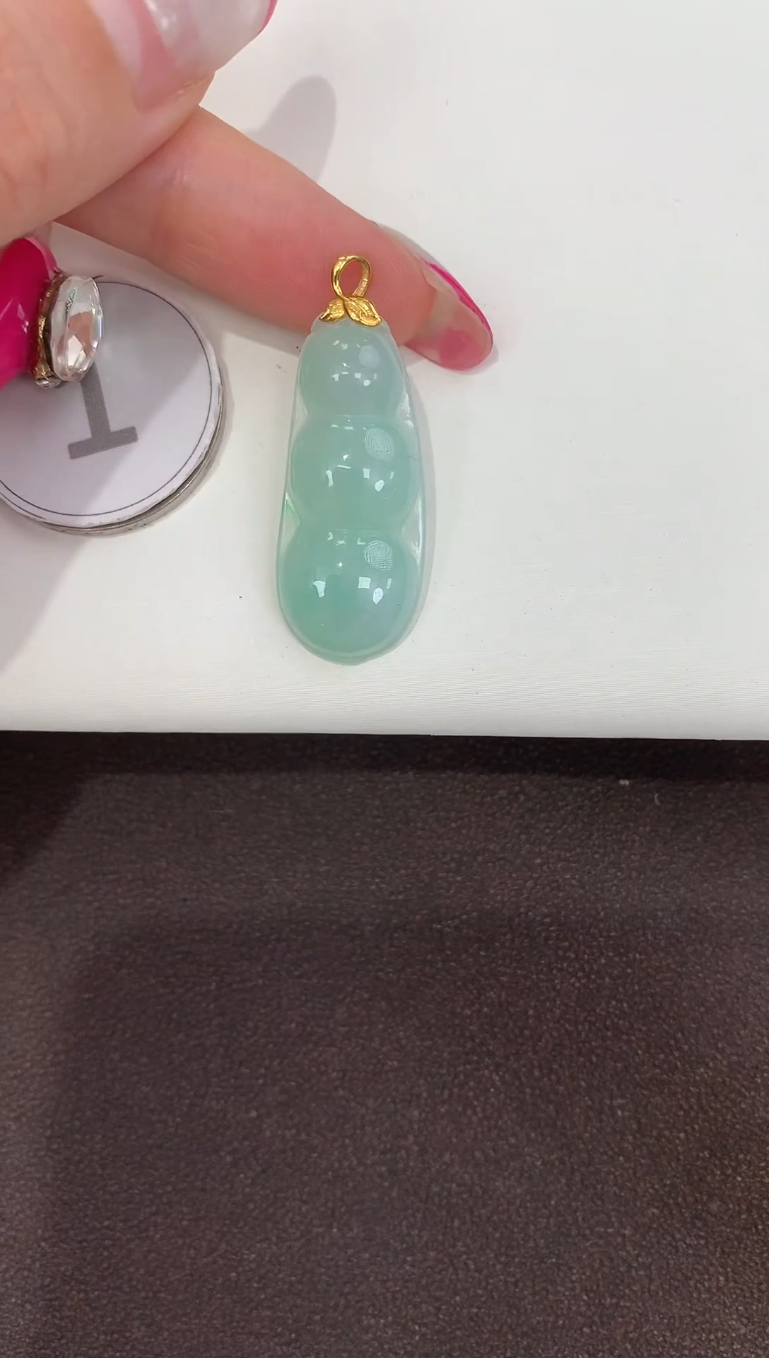 颈饰18K金镶嵌翡翠缅甸a货翡翠