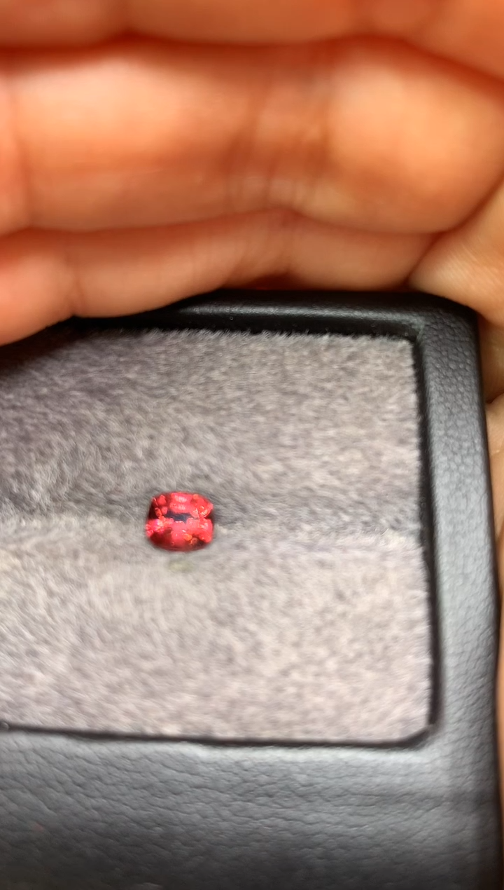 【闪购商品】定制尖晶石裸石未镶嵌枕型 蔷薇色调 0.88ct