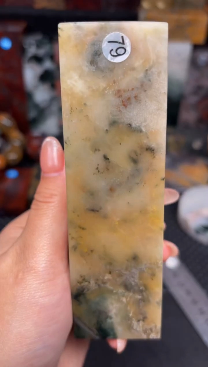 玉 桂林鸡血创意摆件装饰 编号：79