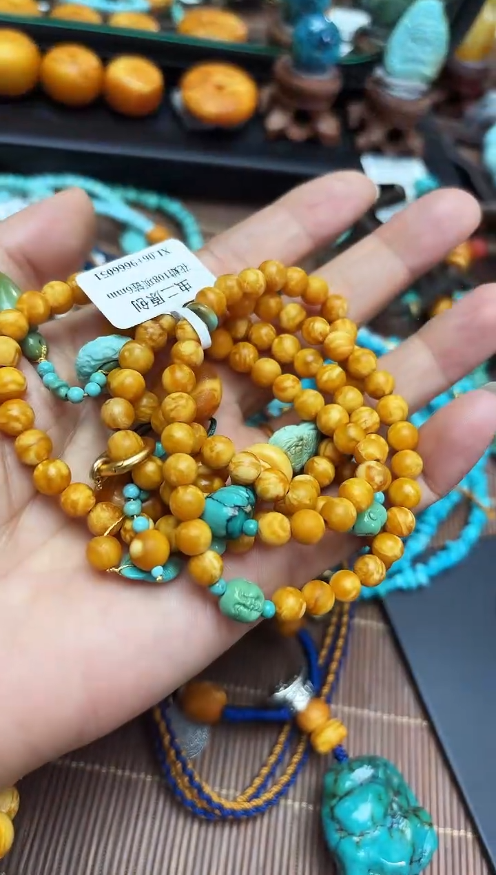 未镶嵌蜜蜡裸石27.95g 卡6+108花蜡设计款