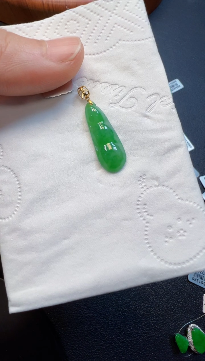 【闪购商品】翡翠吊坠(不含链)18K金镶嵌吊坠