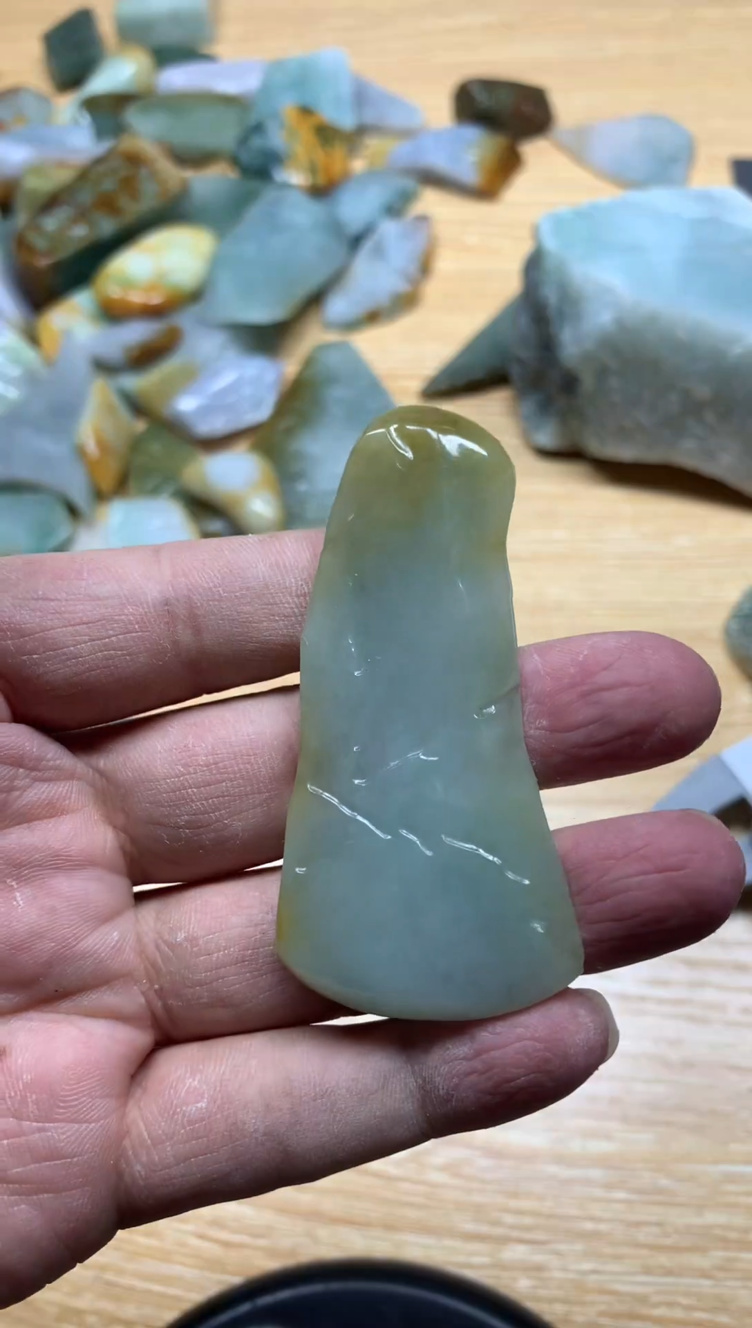 【闪购商品】翡翠颈饰未镶嵌天然翡翠A货