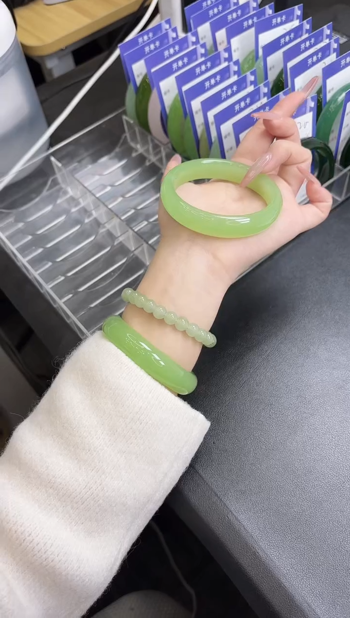 东凌女款手镯221-59