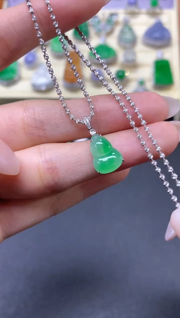 【闪购商品】翡翠吊坠(不含链)18K金镶嵌吊坠|1800+180