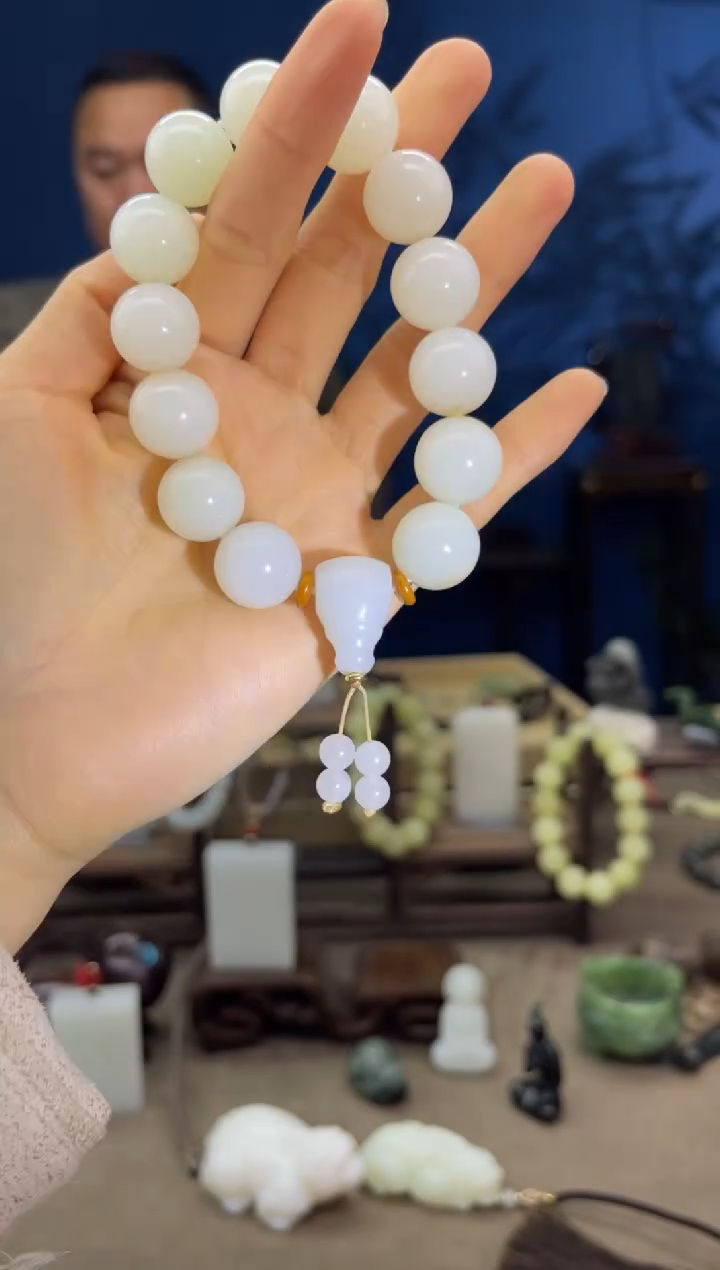 【闪购商品】和田玉颈饰未镶嵌1