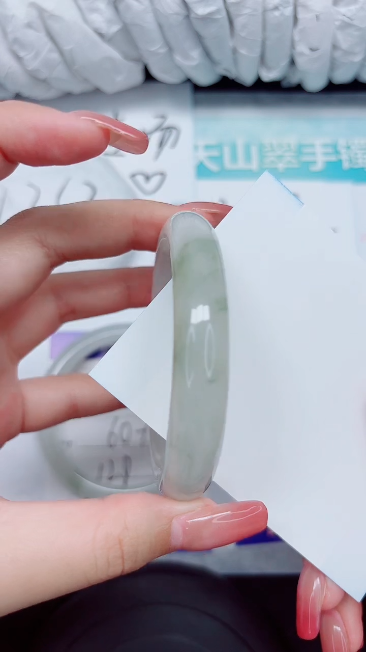 石英质玉手镯未镶嵌35-56