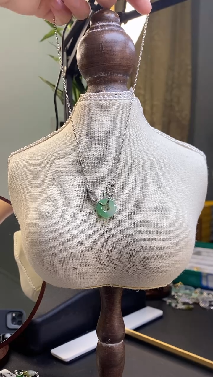 颈饰银S925镶嵌翡翠15347