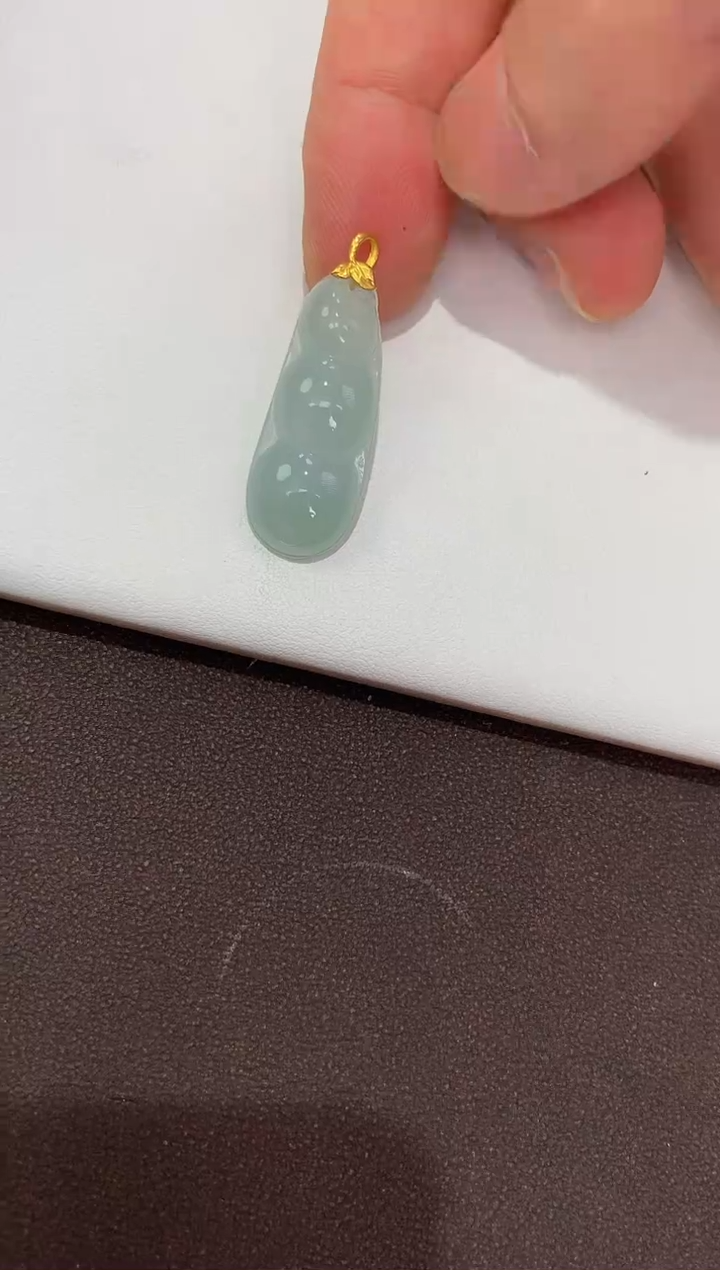 翡翠18K金镶嵌颈饰天然缅甸a货翡翠