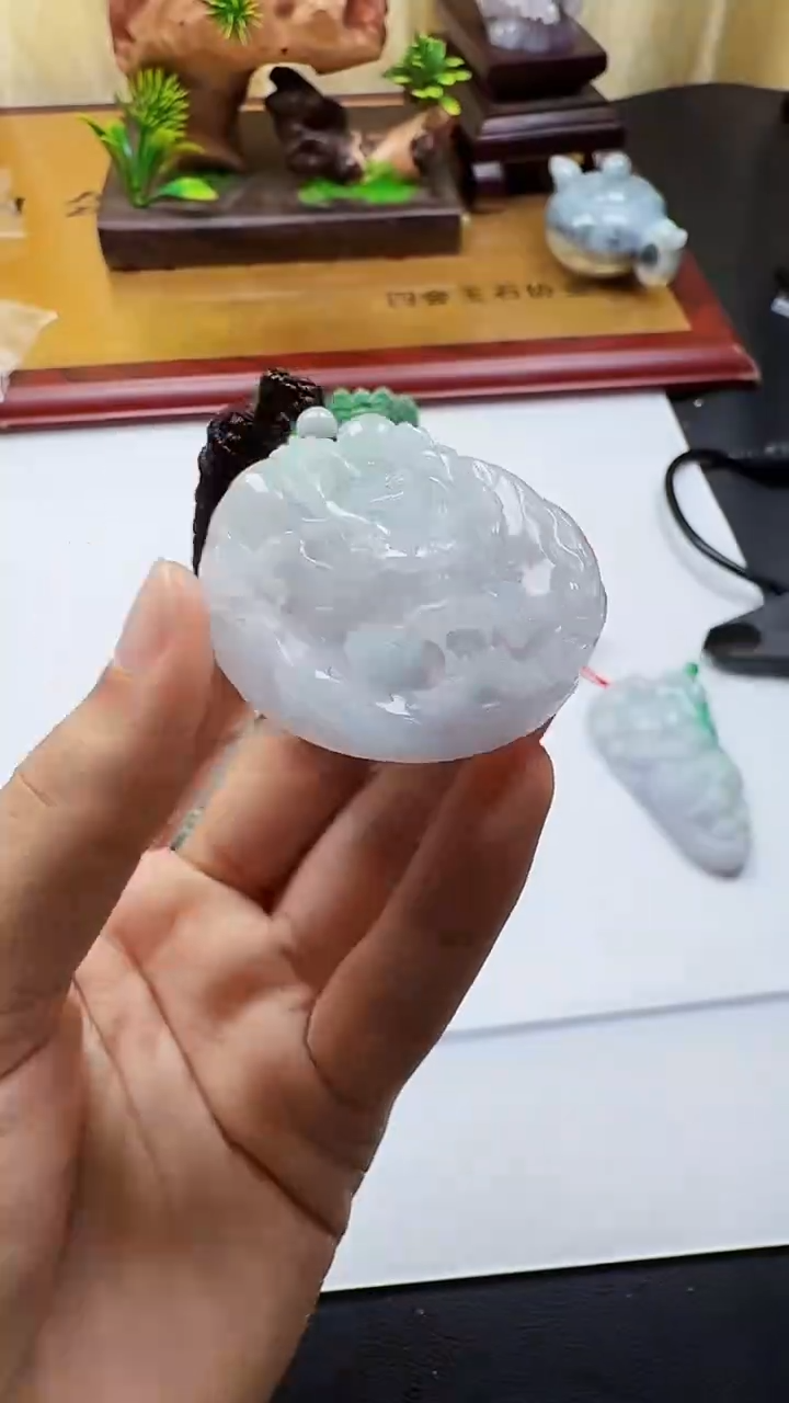 吊坠(不含链)未镶嵌翡翠1