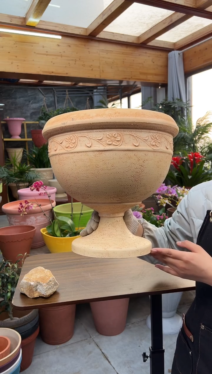 33*32/象牙色外贸尾单福利酒杯花盆/G33