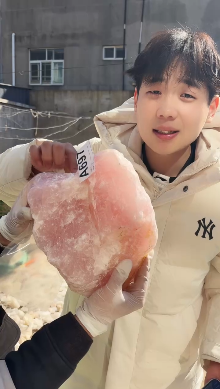 【闪购商品】水晶摆件未镶嵌粉水晶697