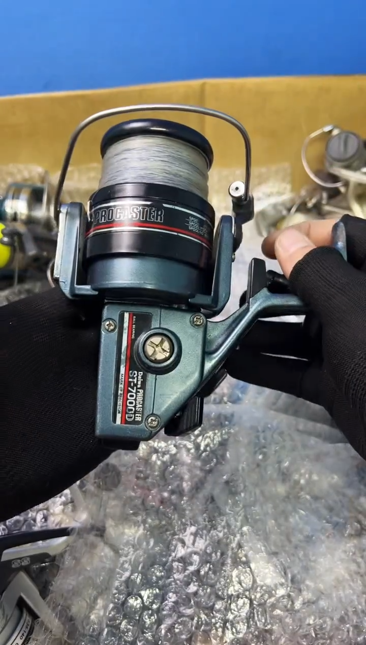 鹏*微瑕钓鱼轮，直播间讲解为准，看清楚再拍，如有拆卸不退换