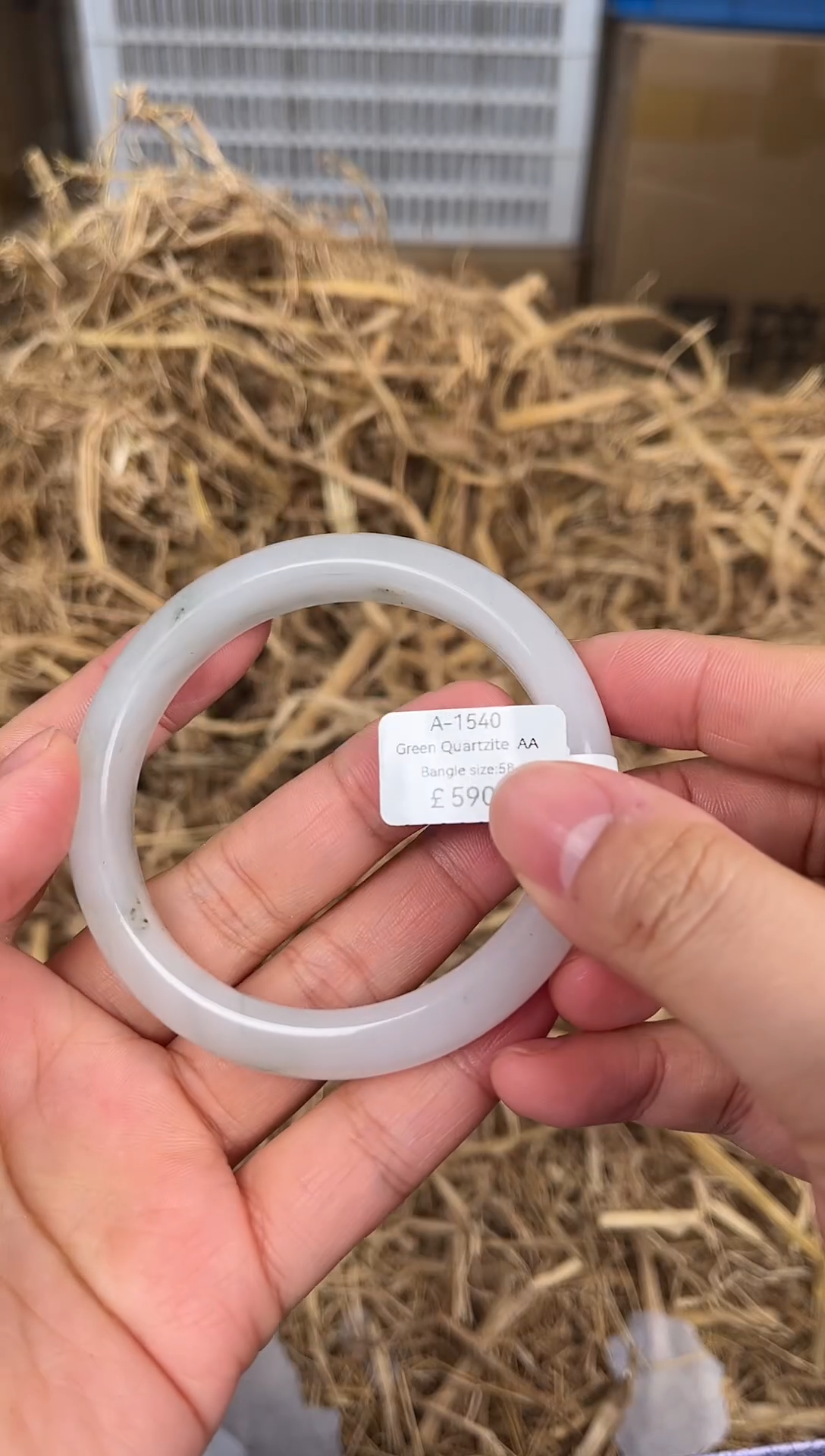 未镶嵌手镯石英质玉编码A1540