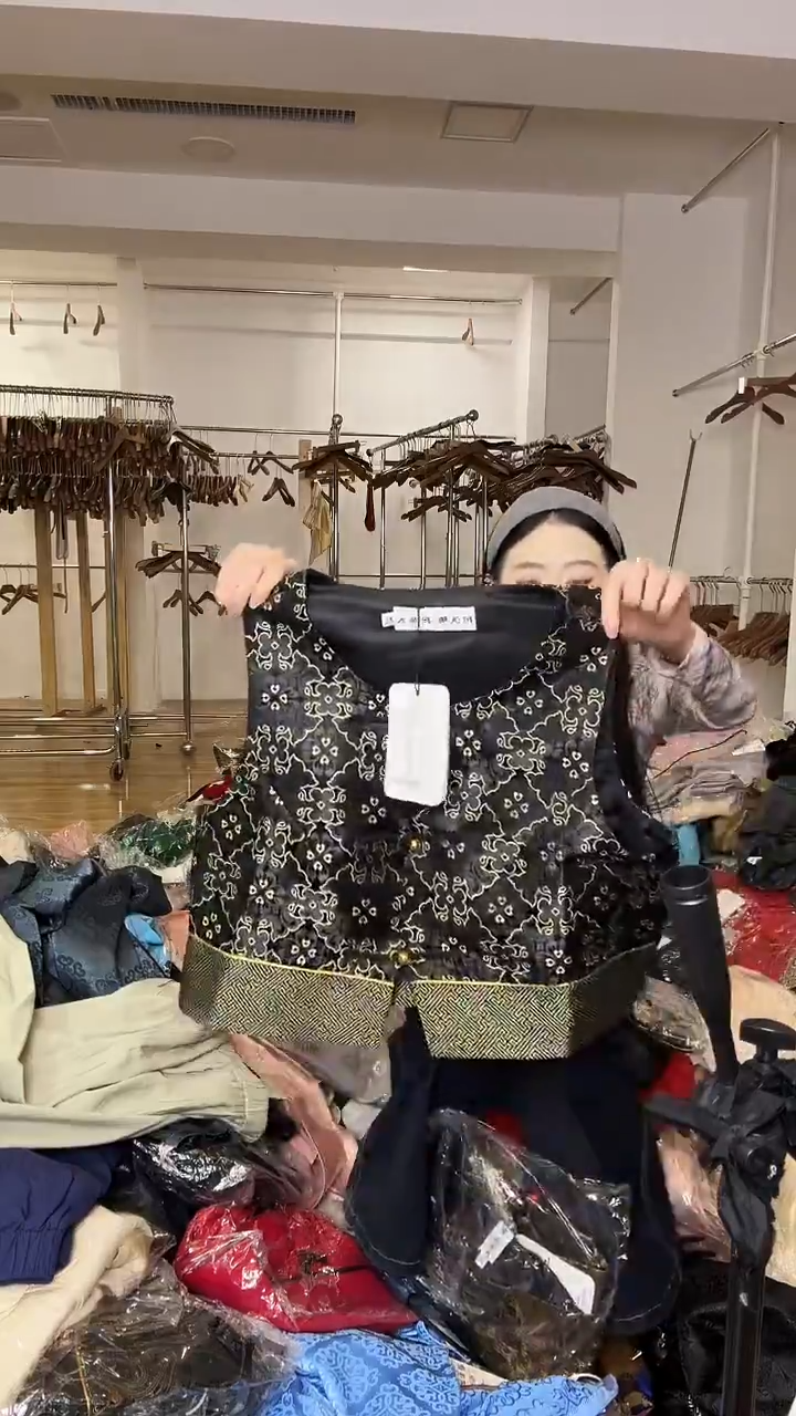 XL码      115-125斤