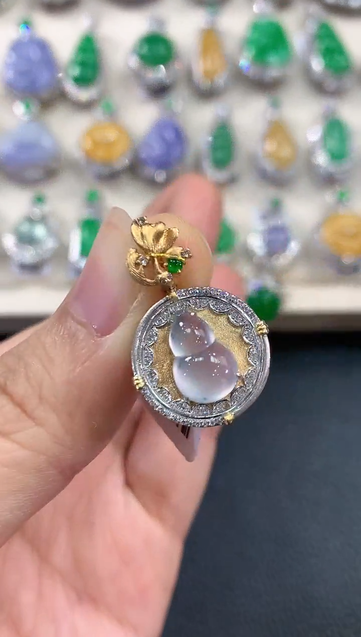 【闪购商品】翡翠吊坠(不含链)18K金镶嵌C45   