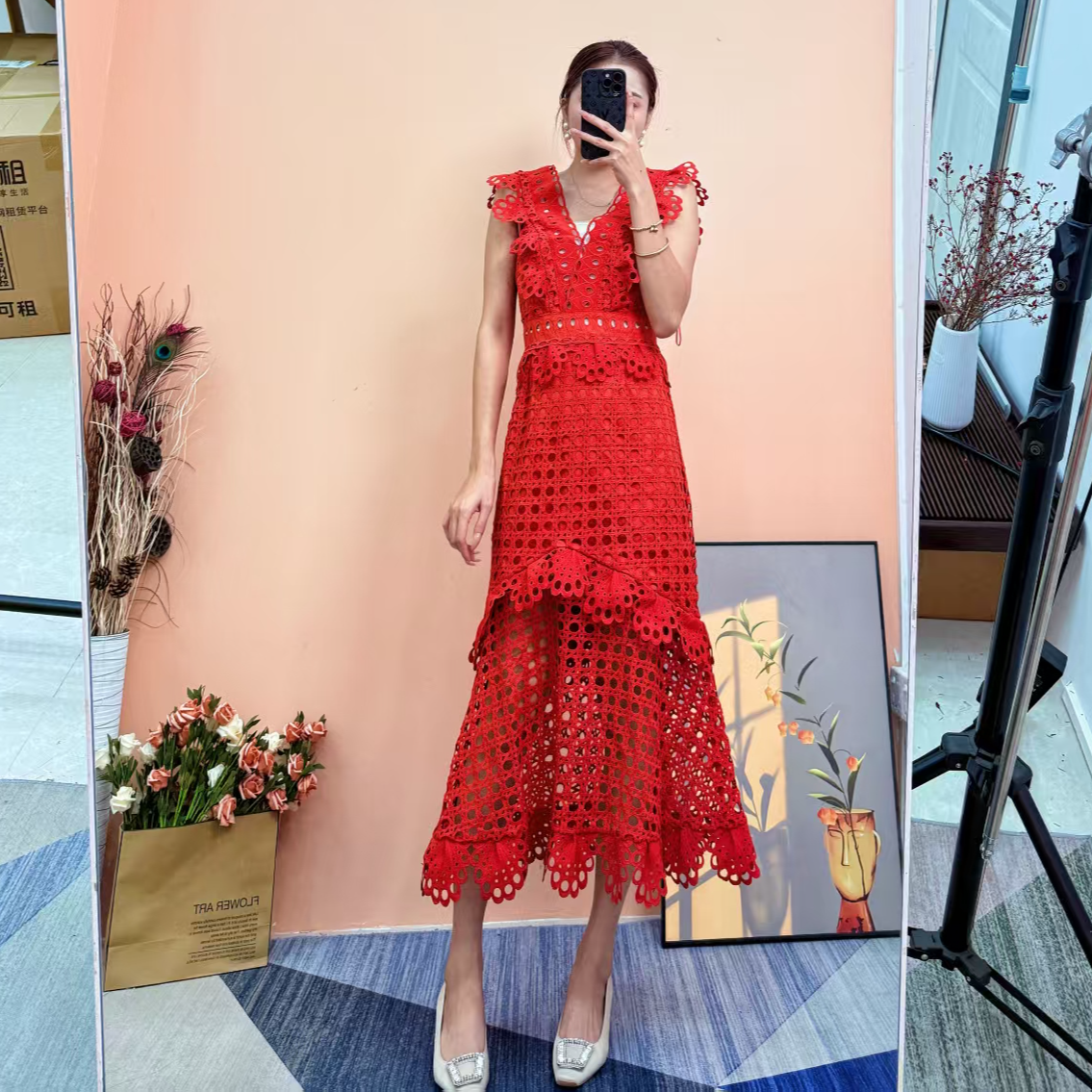 [依易原创]气质法式重工高定镂空蕾丝刺绣花边不规则连衣裙D0501