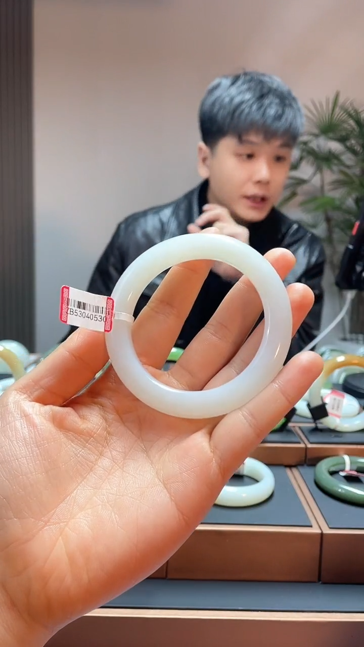 【闪购商品】和田玉手镯未镶嵌57白玉53040530