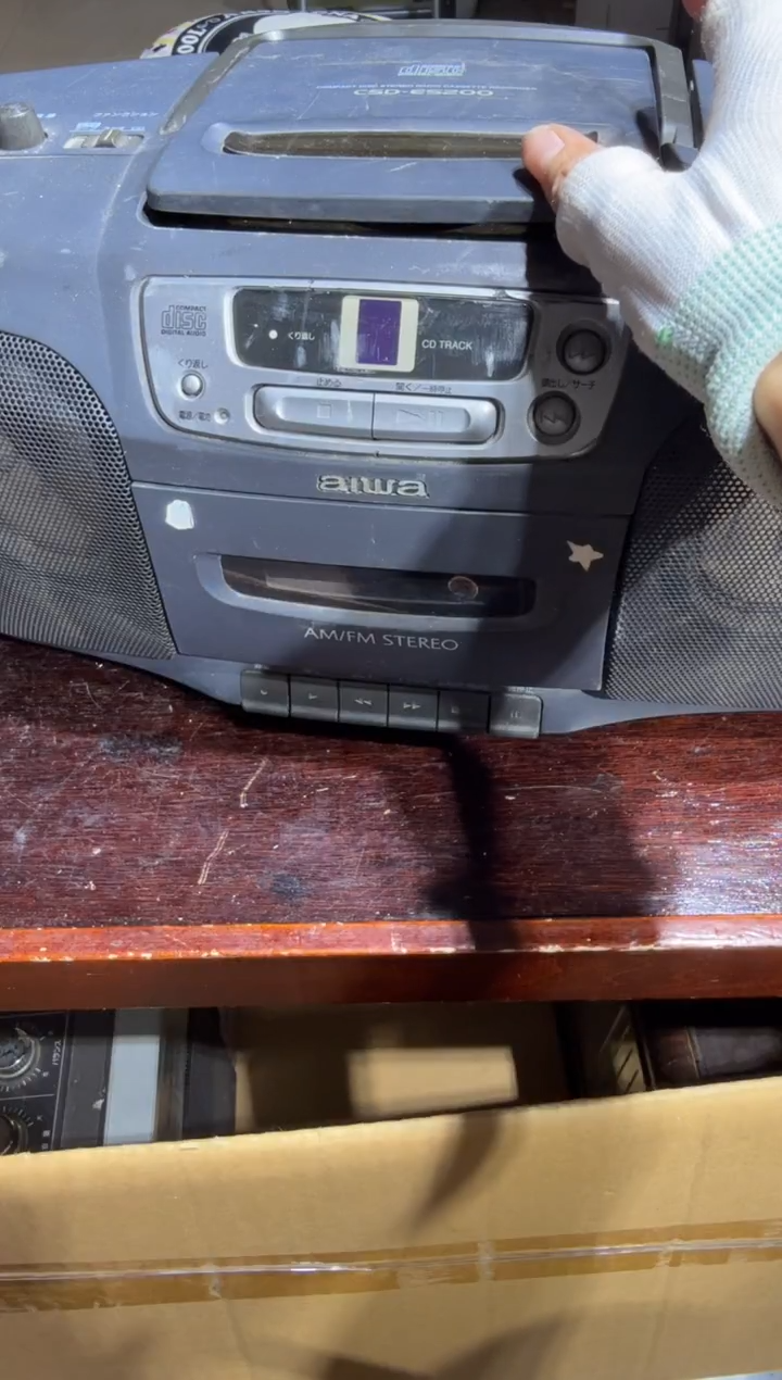 8新受**络 941   中古商品，瑕疵品，不保好坏。