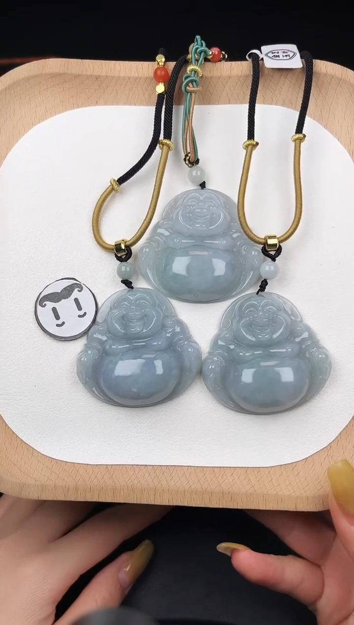颈饰未镶嵌翡翠LH037翡翠油冰绿大佛+送同款绳子多样性发其一
