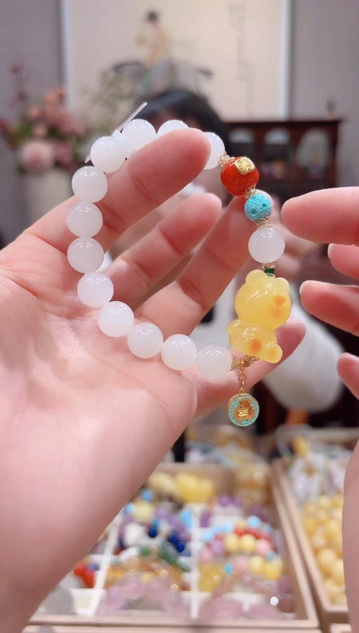 【闪购商品】和田玉手链18K金镶嵌设计款珠串