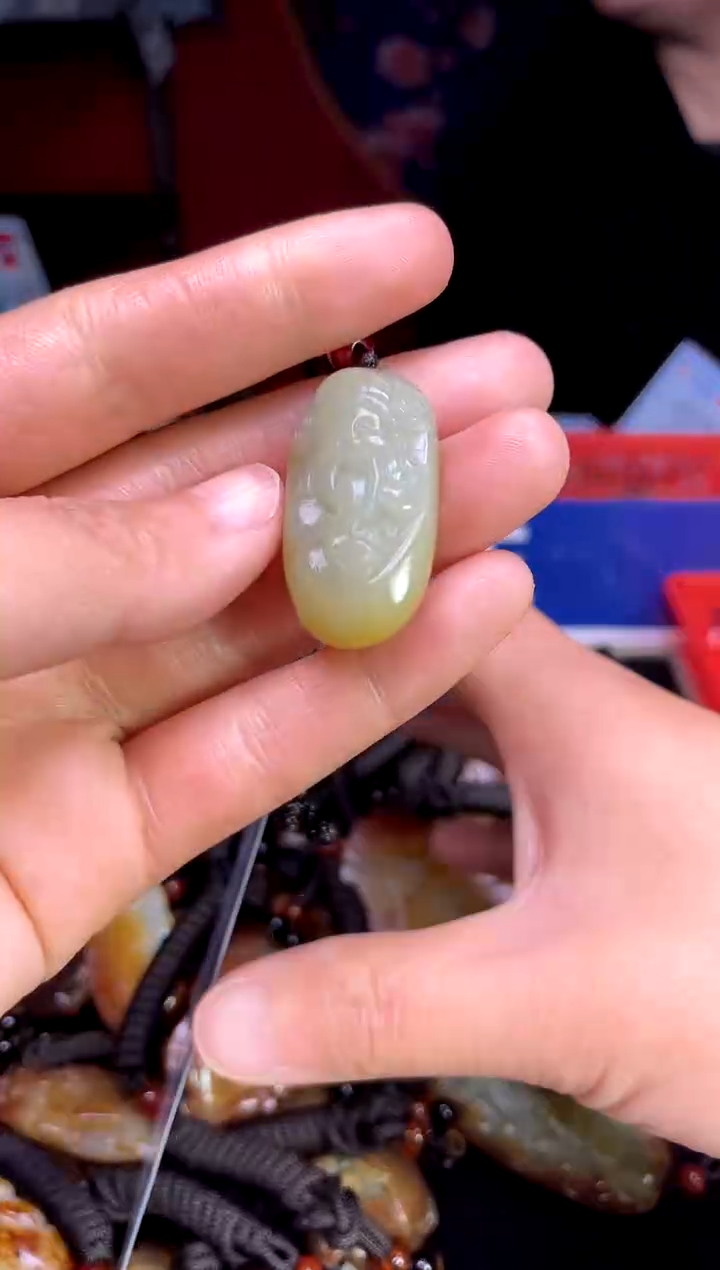 【闪购商品】和田玉未镶嵌颈饰1