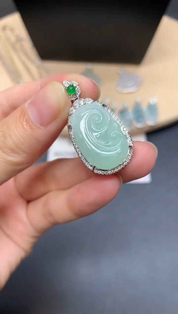 【闪购商品】翡翠吊坠(不含链)银S925镶嵌如意【多样性发其一】