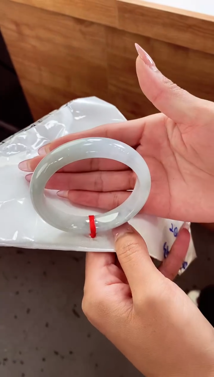 【闪购商品】翡翠手镯未镶嵌翡翠手镯6