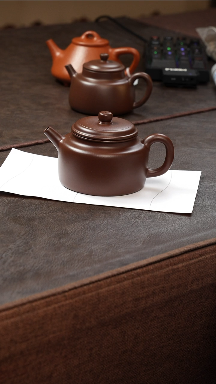 茶壶紫砂壶·12老紫泥德钟200cc