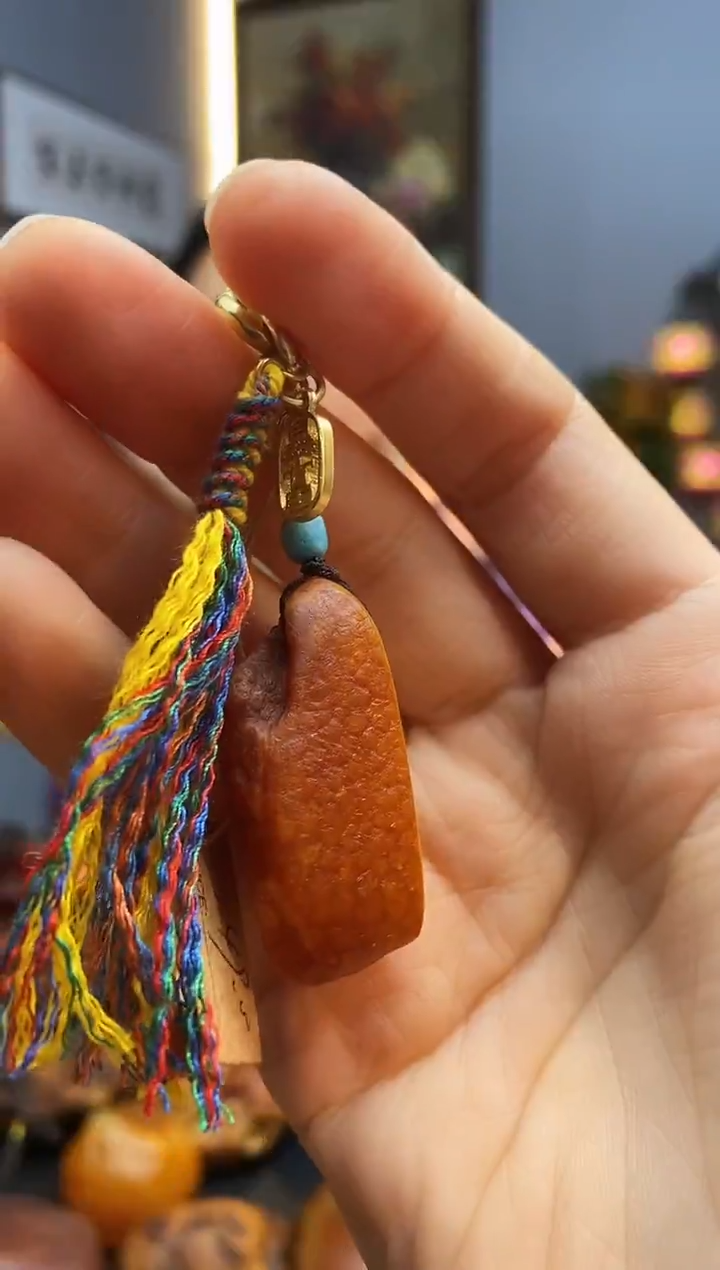 琥珀颈饰未镶嵌挂件