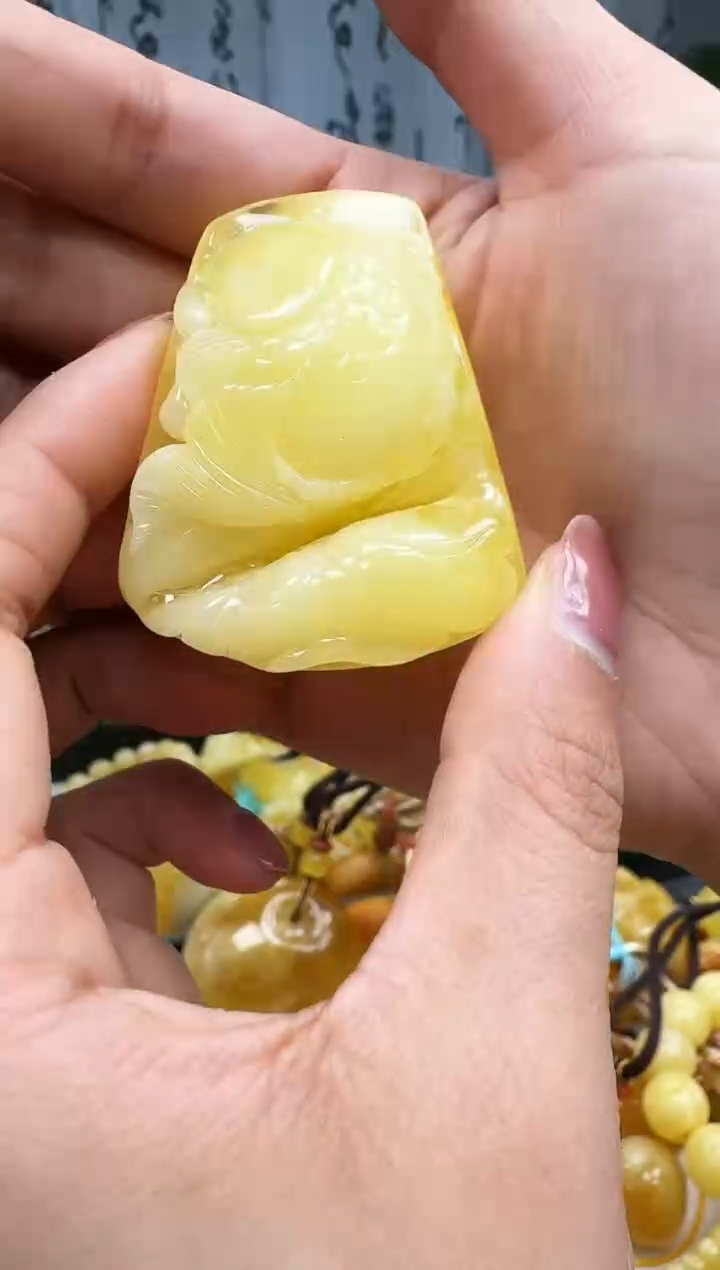 【闪购商品】琥珀裸石未镶嵌挂坠