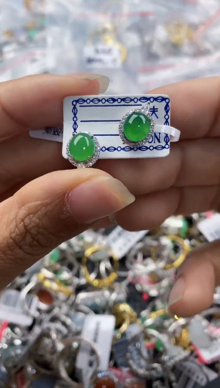 银S925镶嵌戒指翡翠777               5