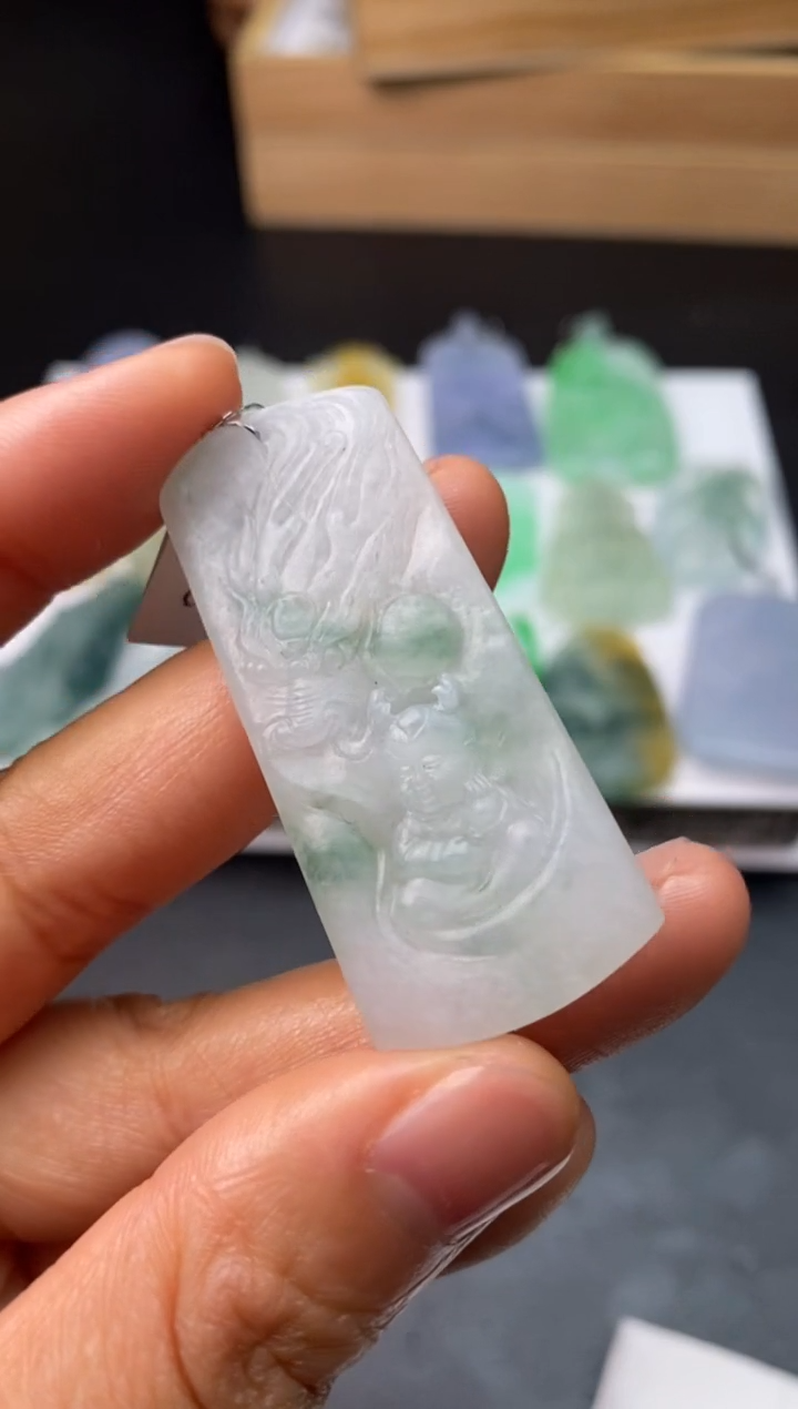 【闪购商品】定制翡翠未镶嵌翡翠毛货~