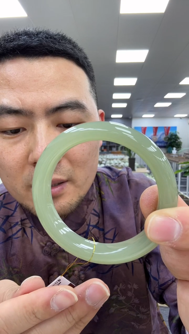 【闪购商品】和田玉手镯未镶嵌57  292