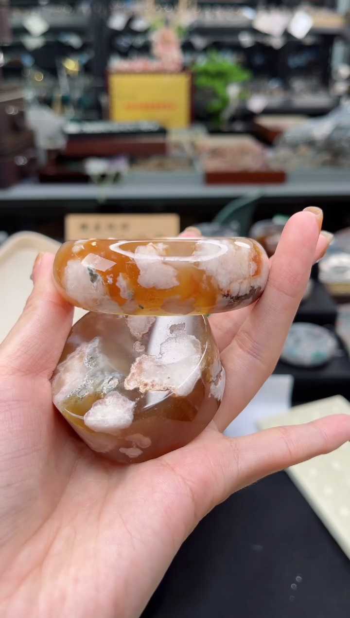 【闪购商品】石英质玉手镯未镶嵌55圈口（赠品镯心）6600059