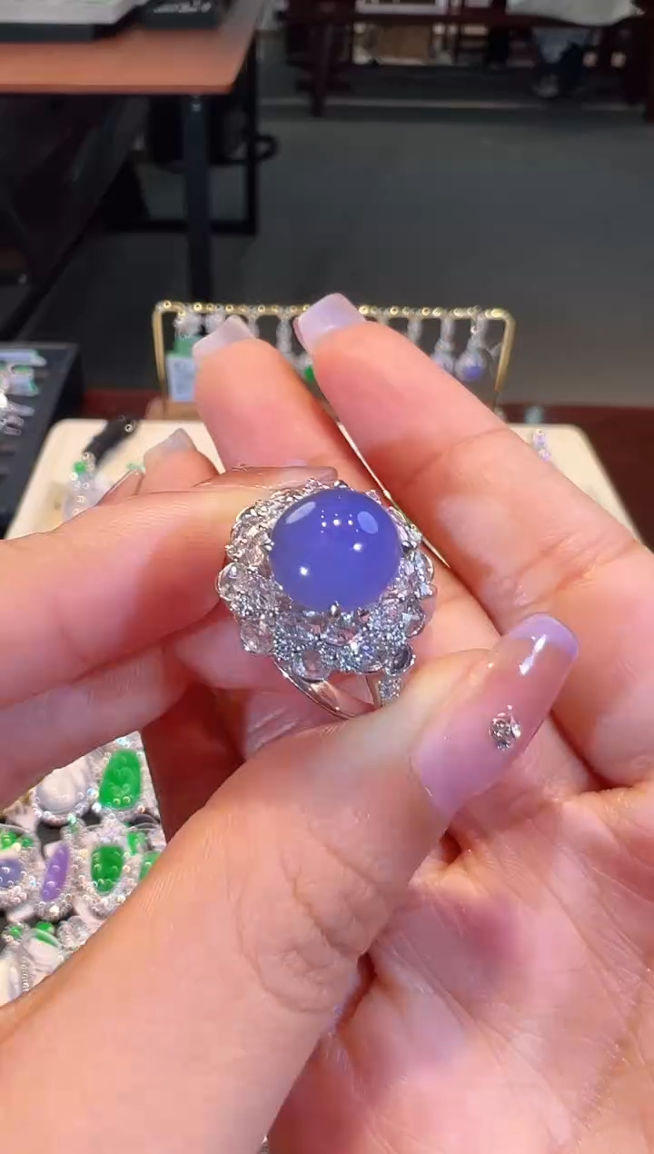 【闪购商品】翡翠戒指18K金镶嵌翡翠