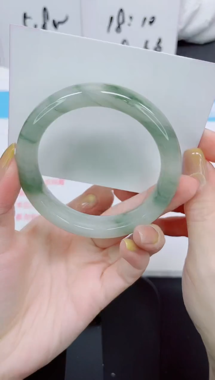 石英质玉手镯未镶嵌386