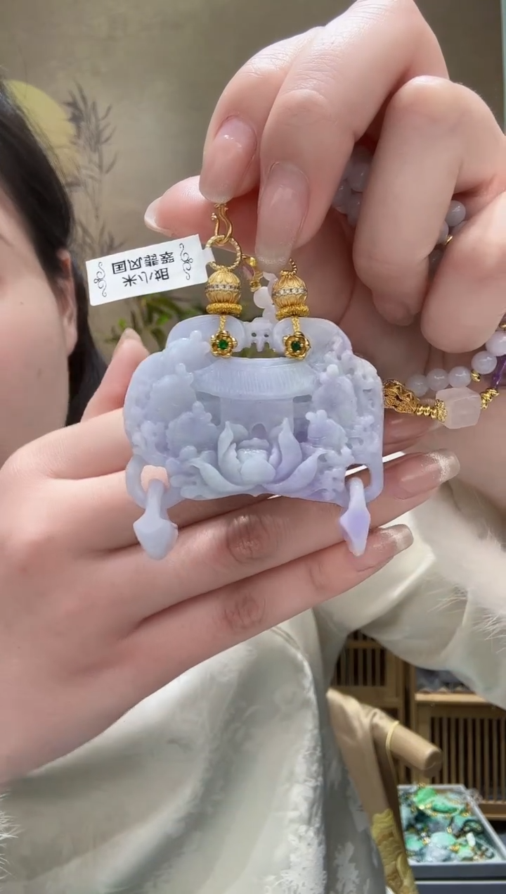 【闪购商品】翡翠颈饰未镶嵌吊坠